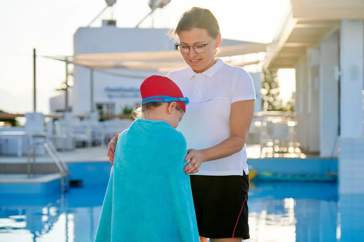 enfant pleure leçon de natation