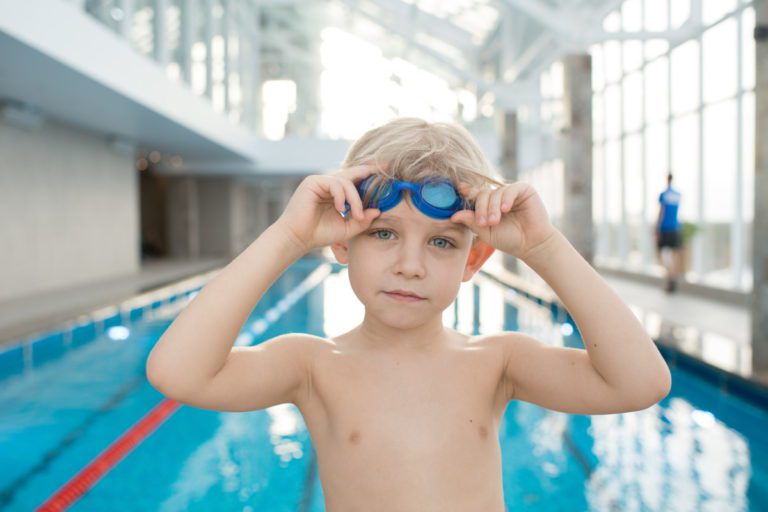 De combien de leçons de natation les enfants ont-ils besoin ?