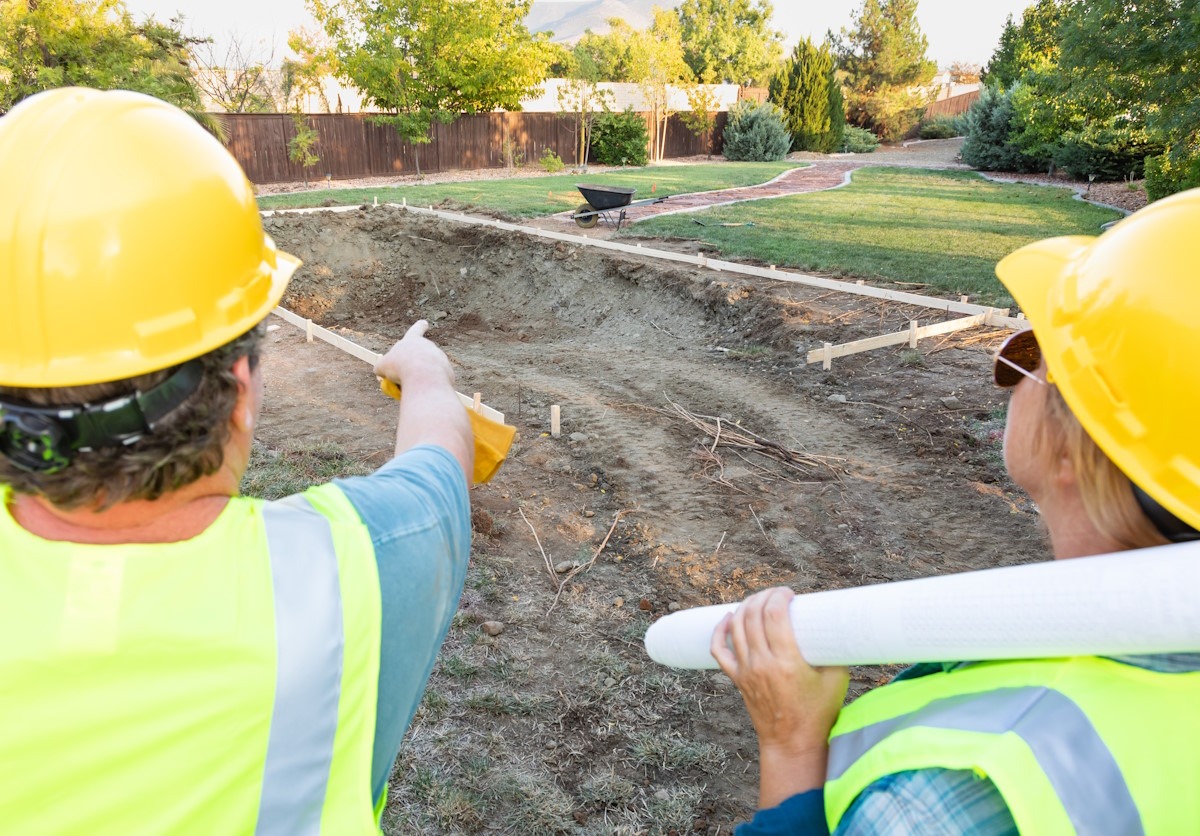 couts cachés construction piscine